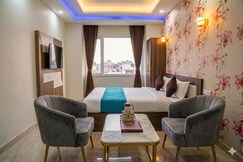 Hotel Amour Chandigarh Zirakpur
