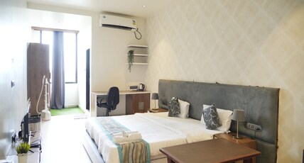 Punjabi Dhami Hotel Lodging Boarding Room Type - Suite Room