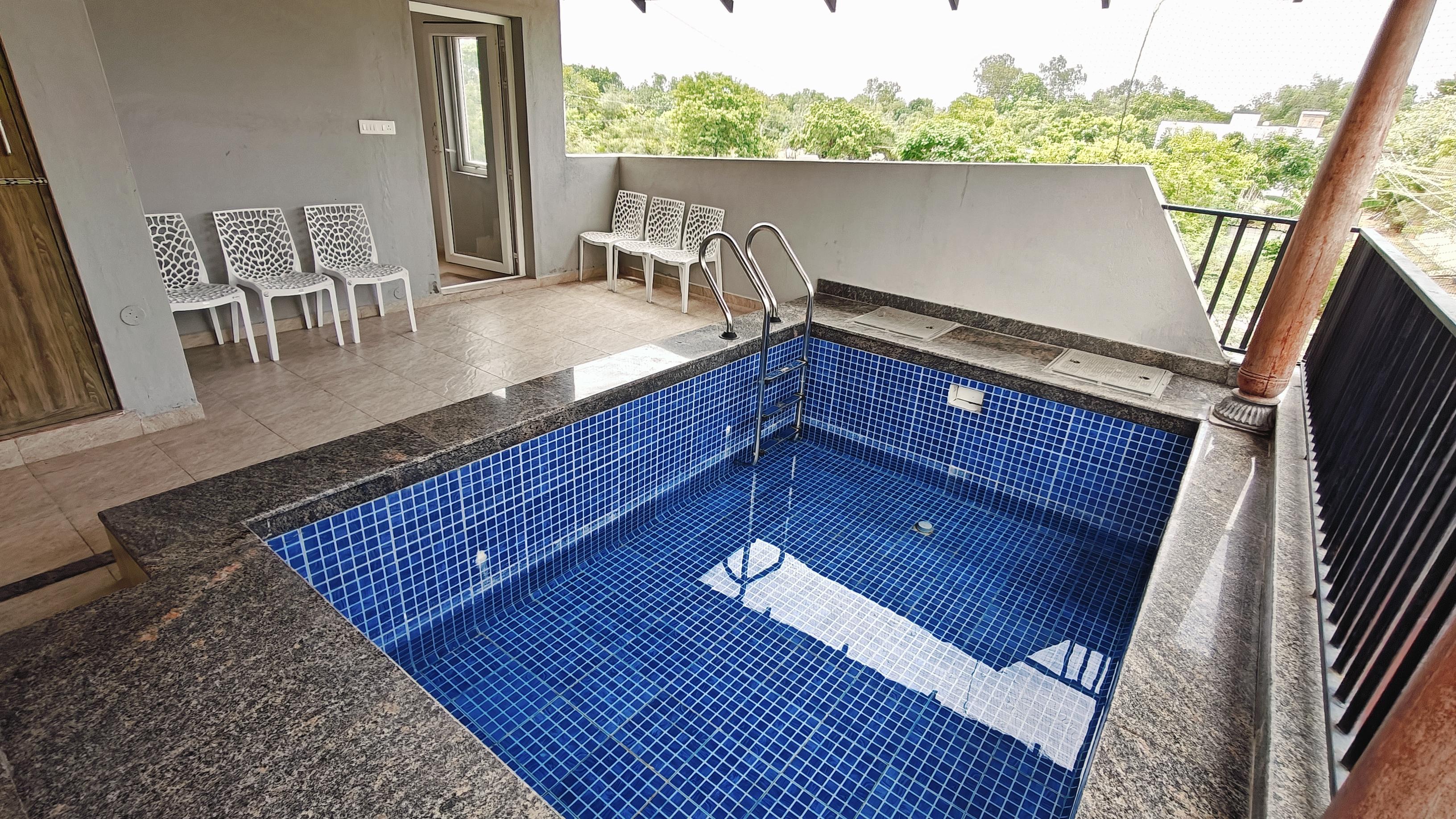 Dream Haven Pool Villa - Tap to explore photos