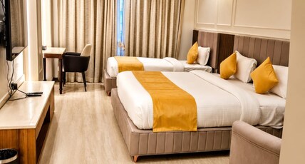 ANANTA KASHI HOTEL Room Type - Deluxe Room- Triple Bed