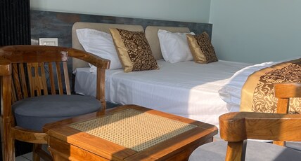 Hotel The Royal Room Type - Bedroom 1