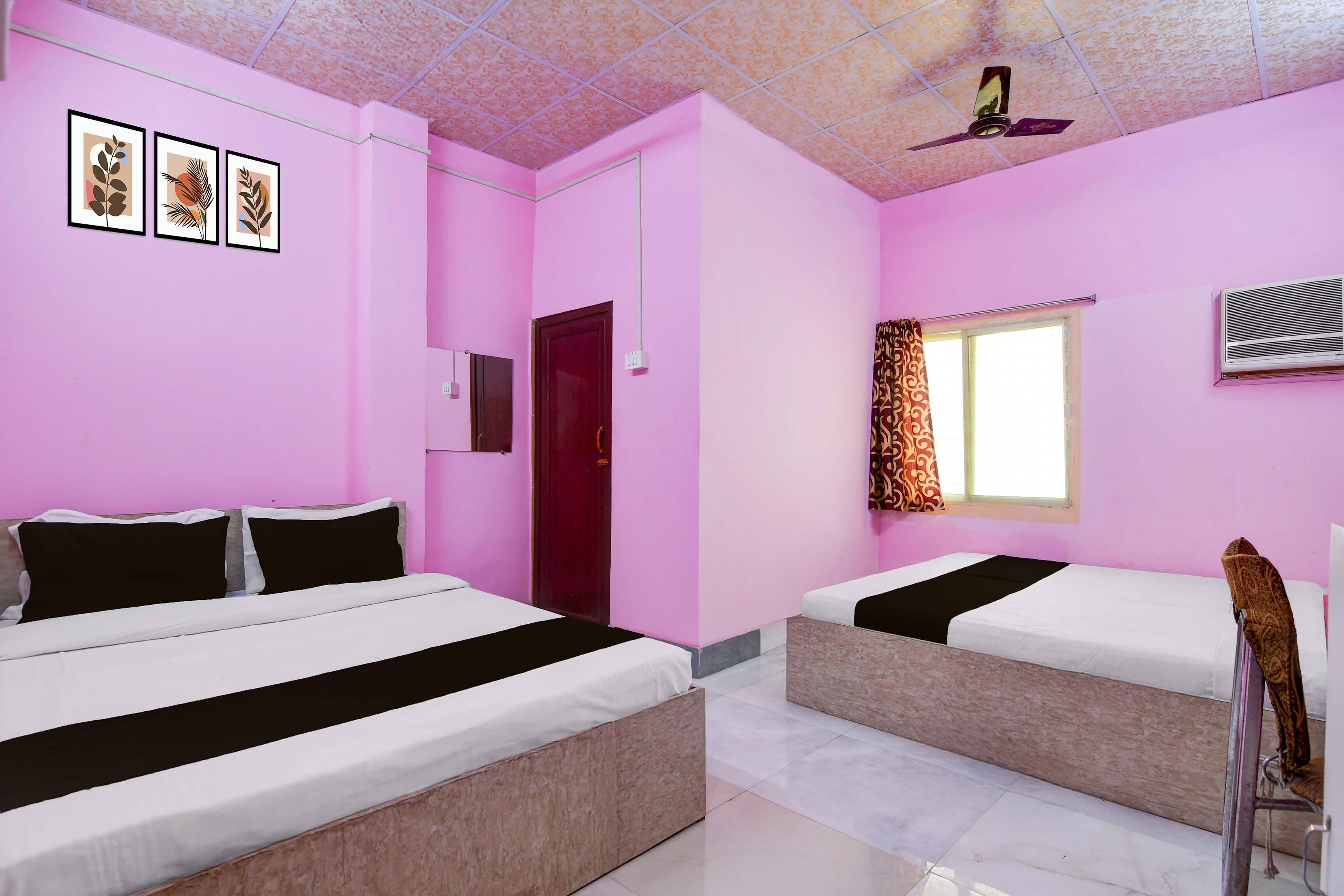 Hotel O Shakuntala Park Bus Terminus Behala - Tap to explore photos