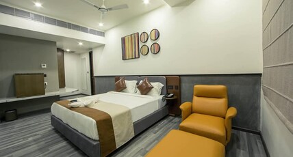 Hotel D R INDRAAPRASTHAA Room Type - Suite Room