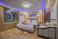 Woodfals Inn Delhi Airport
