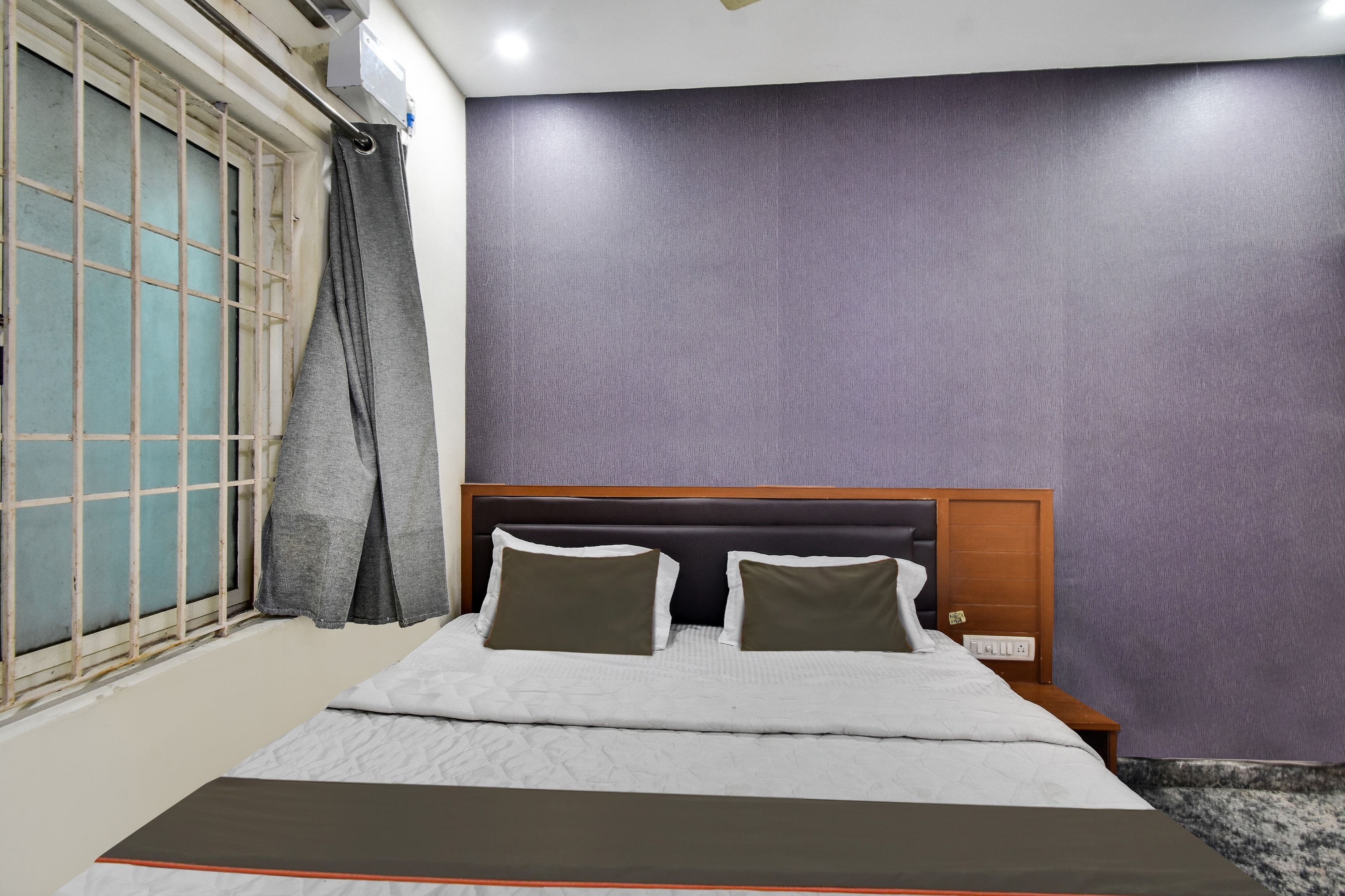 Hotel O ECR royal stays - Tap to explore photos