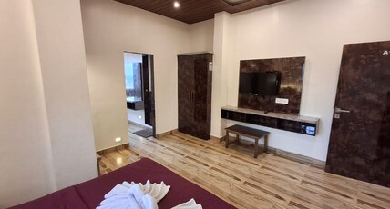 Hotel Suyog Room Type - Family Room