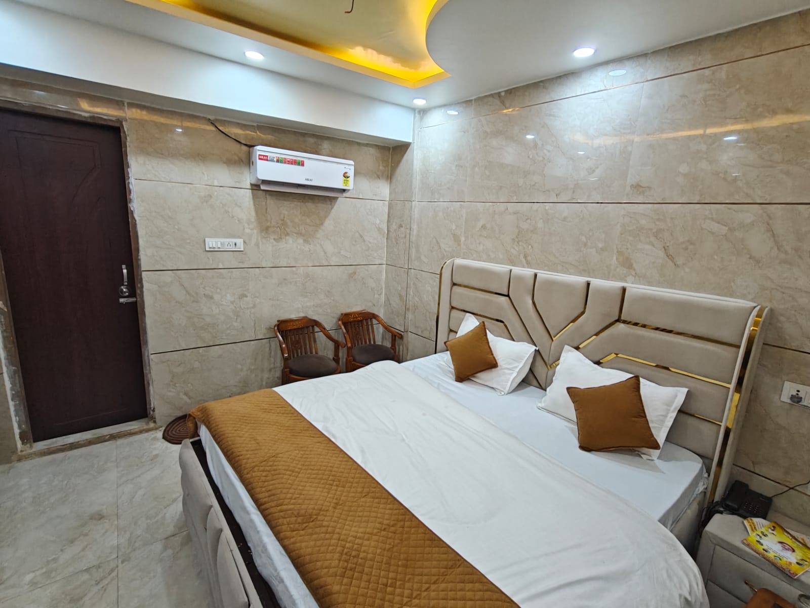 New Grand Guest House - Tap to explore photos