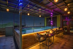 Hotel Sparkle Inn Just 400 Meters From Udaipur Railway Station