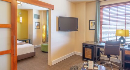 Hotel Andaluz Albuquerque, Curio Collection by Hilton Room Type - 1 KING BED 1 BEDROOM SUITE