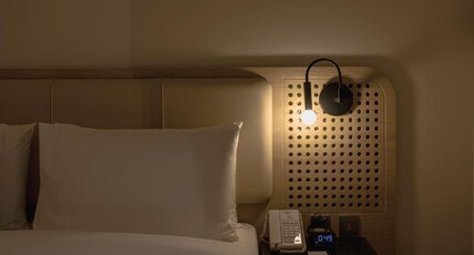 Ewaa Express Hotel-Al Shati Room Type - Deluxe King Room