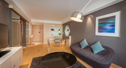 Radisson Blu Hotel, Kuwait Room Type - Junior Suite