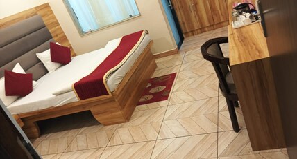 MMAZZ HOTEL Room Type - Super Deluxe