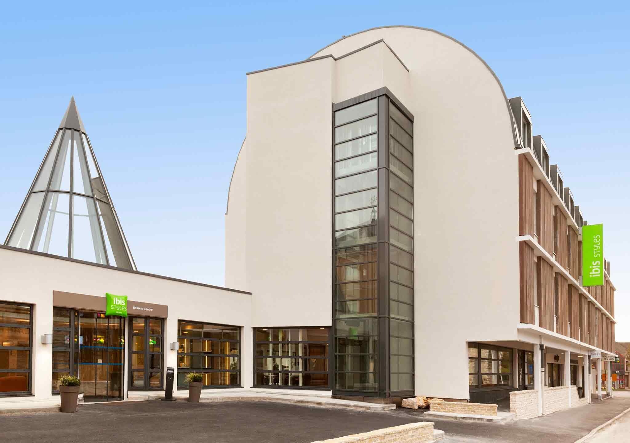 ibis Styles Beaune Centre - Tap to explore photos