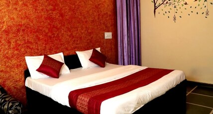HOTEL AMRON 45 Room Type - Deluxe Ac Room with fully vaccinated