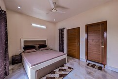 Cottage Glade 2BHK Dehradun by Homeyhuts