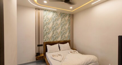 Hotel Vinayak Vista Room Type - Standard Double Room