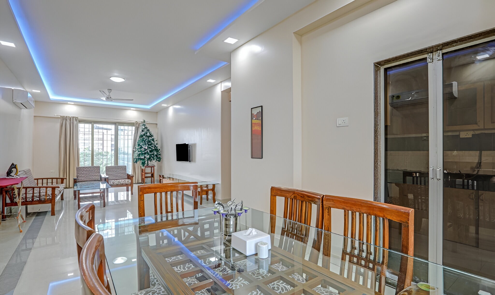 Stay Retreats At Welcome Apartment - BKC - Tap to explore photos