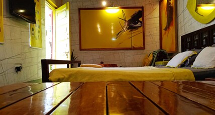 Tea Garden Homestay Budget Room Type - Yellow Submarine