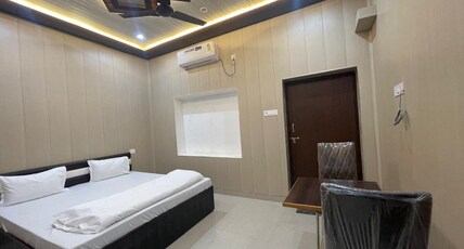 Dev Villa Guest House Room Type - Bedroom 301