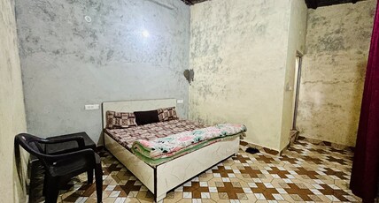 TARA HOMESTAY Room Type - Bedroom 1