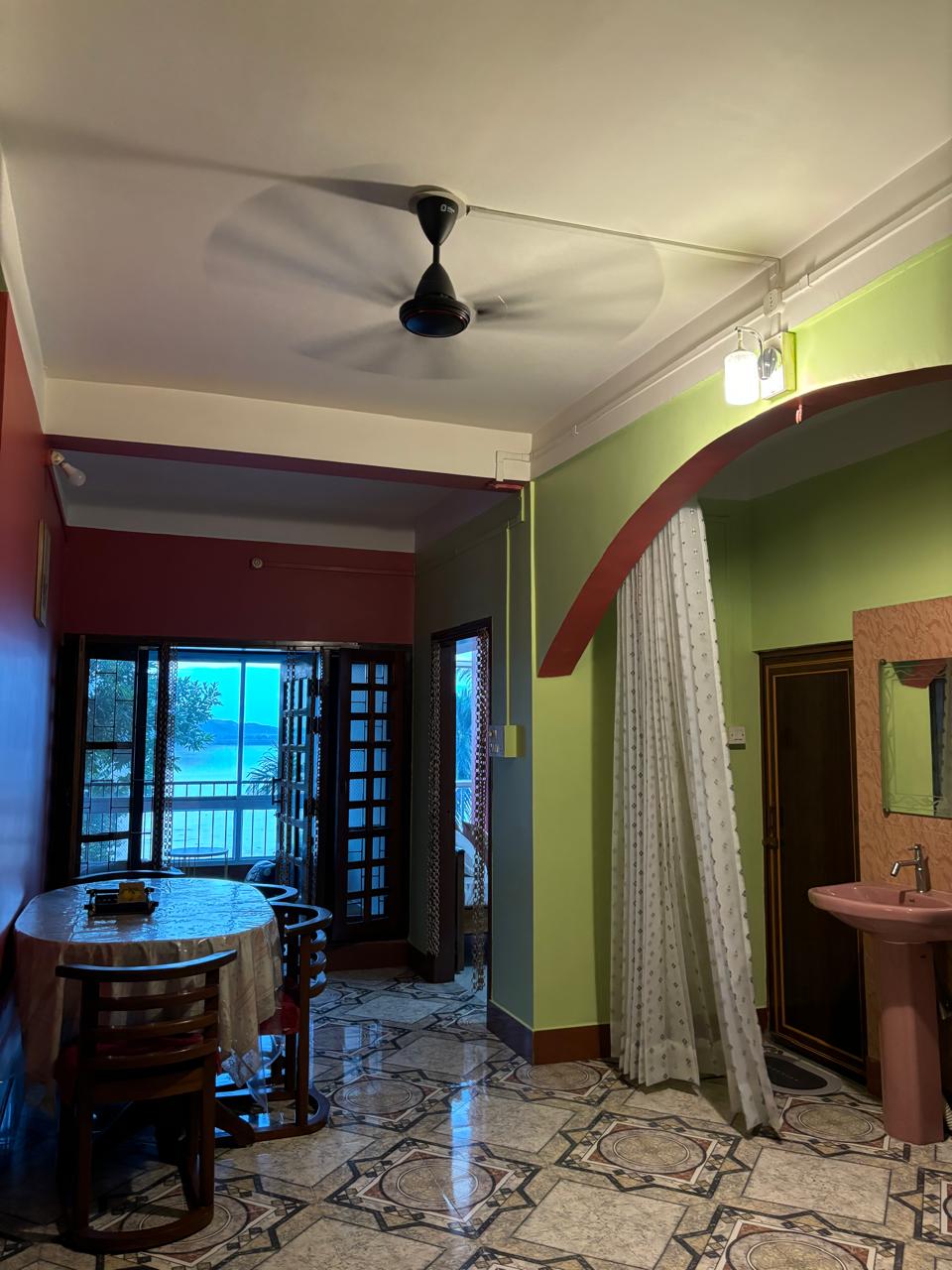 DMNK VILLA HOMESTAY - Tap to explore photos
