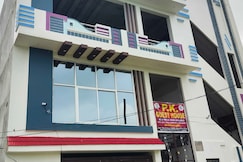 Hotel O Home PK Guest Homestay