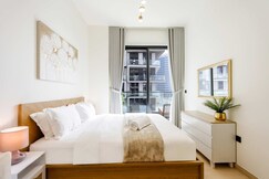 ELIVAAS Curated 1BR Retreat in Binghatti Nova, JVC