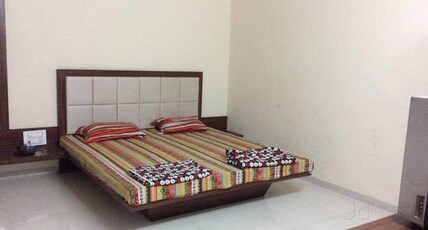 Hotel Vishwakarma Room Type - Deluxe Cooler Room