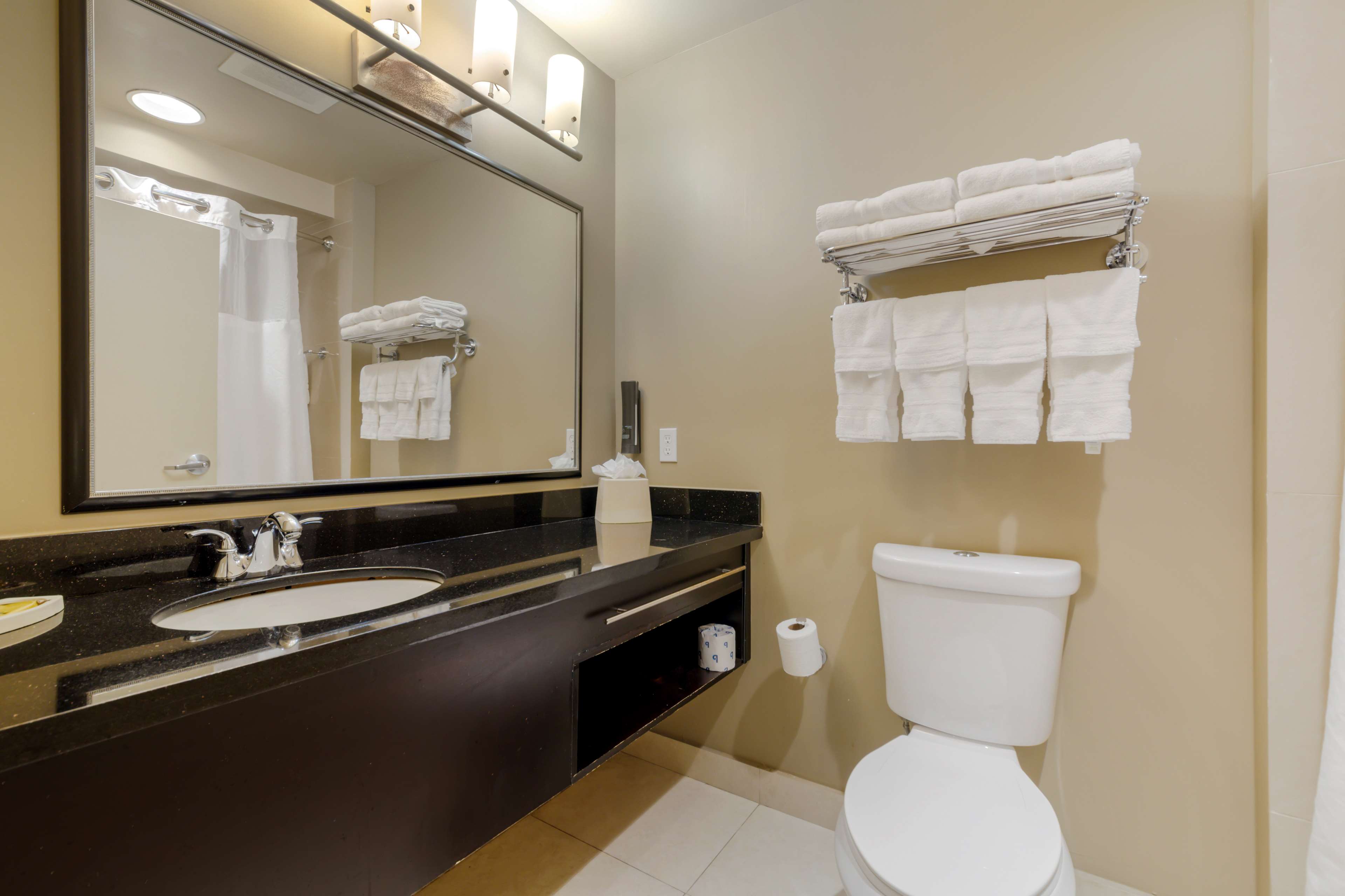Best Western Plus Miami Airport North Hotel & Suites - Tap to explore photos