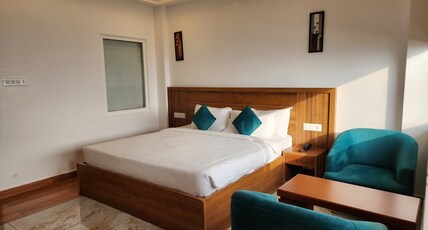 GEE Resorts and Heights Room Type - Premium Room With Balcony And Valley View