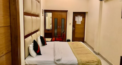 The Vivek @ New Delhi Railway Station Room Type - Luxury AC Room The Vivek @ New Delhi Railway Station Room Type - Luxury AC Room
