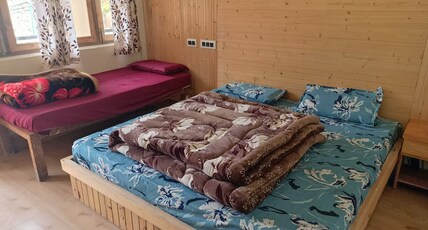 Hotel Ganga Lahari Room Type - Deluxe Triple Bedroom