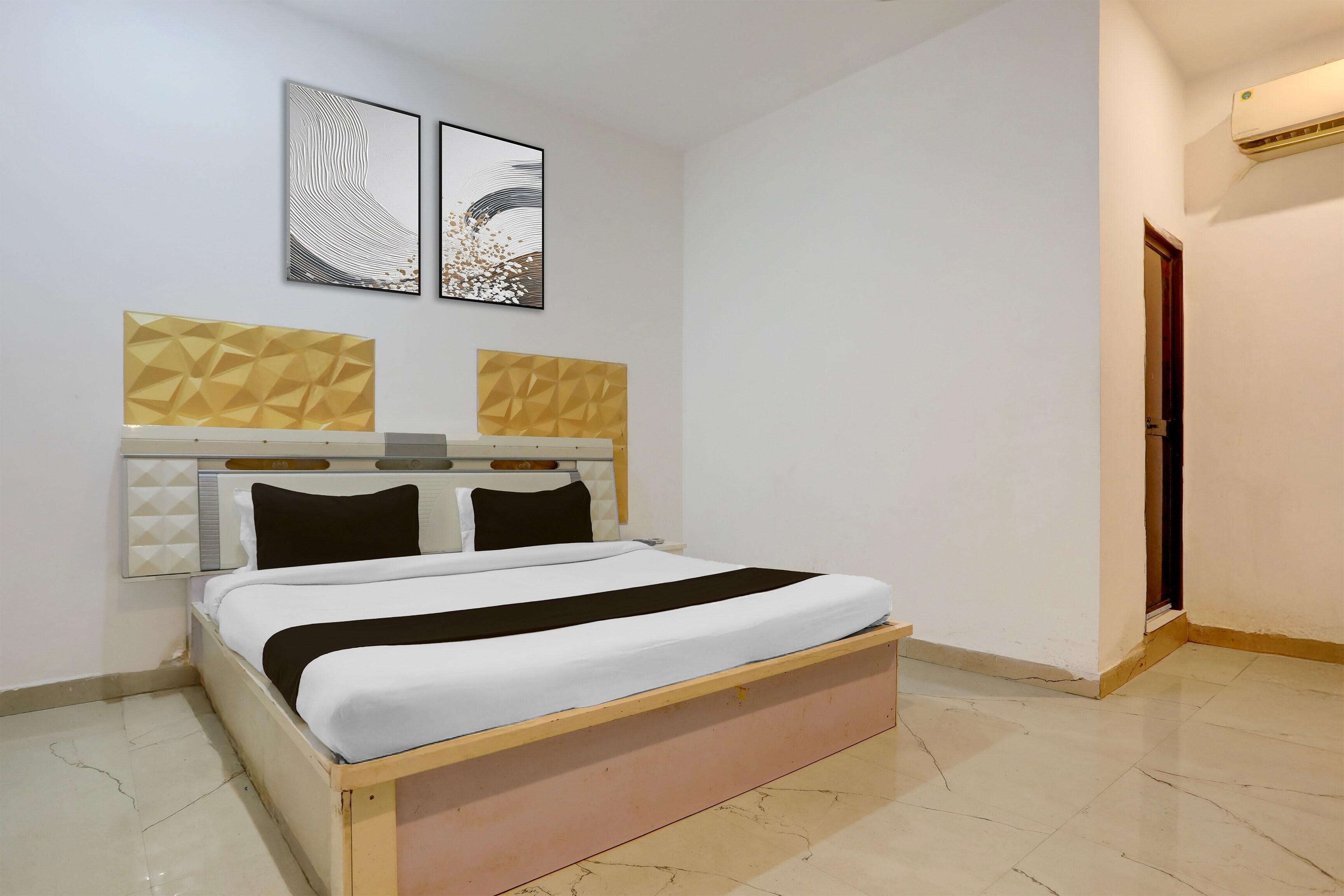 Hotel O by OYO The Hunger Byte Resort - Tap to explore photos