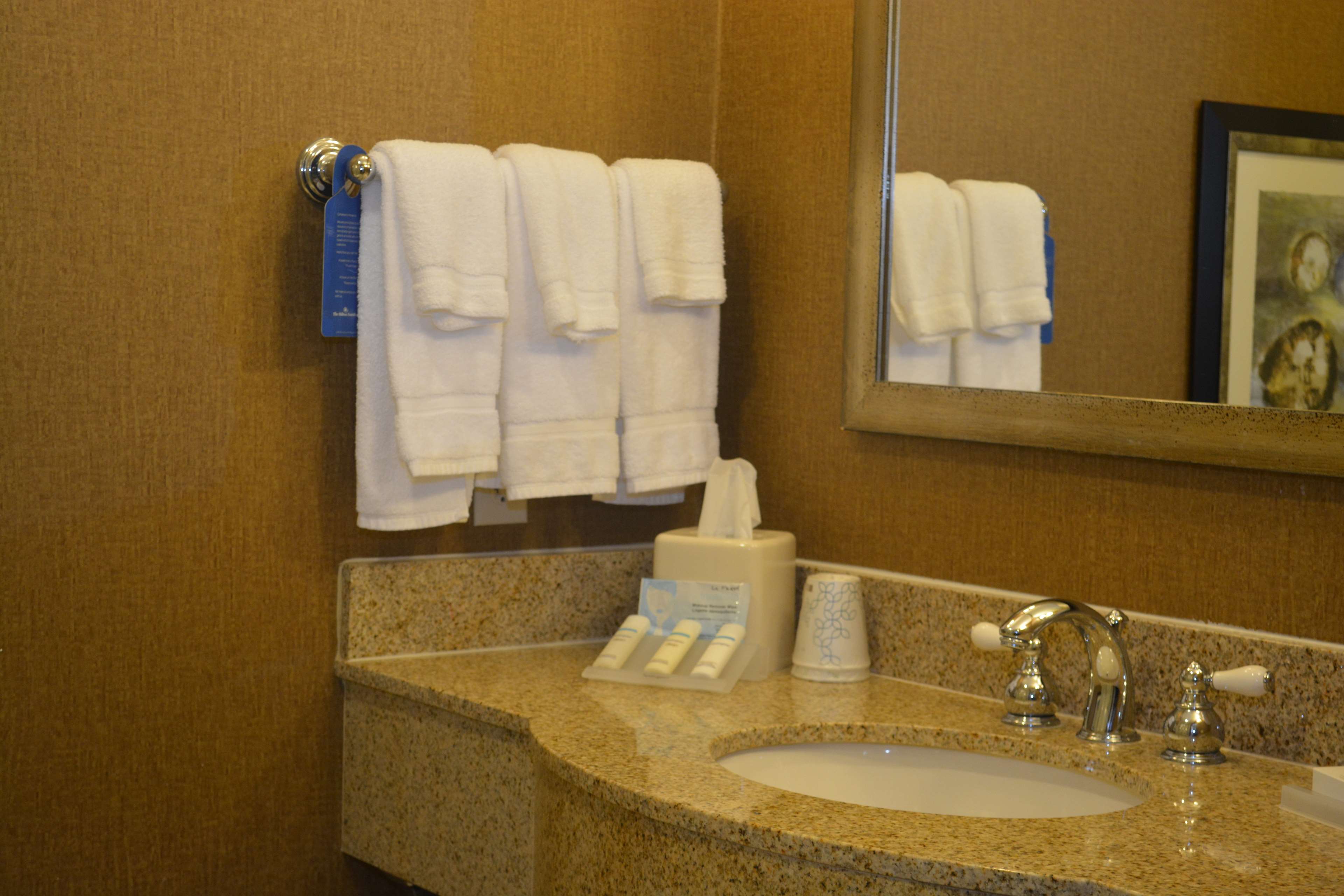 Hilton Garden Inn Houston Pearland - Tap to explore photos