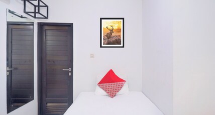 Townhouse Oak Ancol Room Type - Indonesia Deluxe Budget