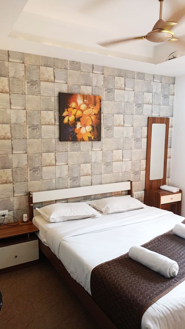 BOHO BY THE BEACH - Tap to explore photos