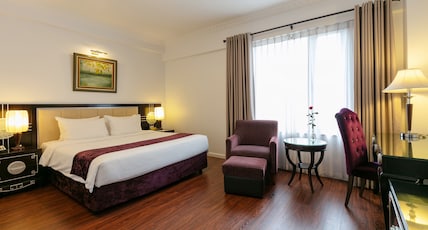 Flower Garden Hotel Room Type - Executive Deluxe Room Flower Garden Hotel Room Type - Executive Deluxe Room