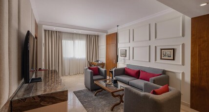 Sonesta Hotel Tower & Casino Room Type - Executive Main Bld. Queen or Twin beds Sonesta Hotel Tower & Casino Room Type - Executive Main Bld. Queen or Twin beds