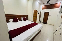 Unnati Paying Guest House | Near Kal Bhairav Temple