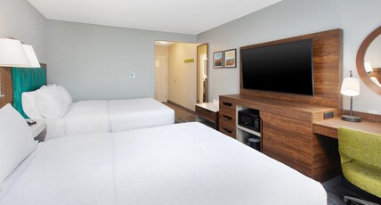 Hampton Inn and Suites St. Cloud Room Type - 2 QUEEN HEARING ACC NS