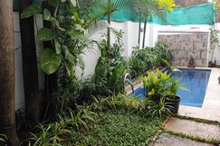 The Pod By The Beach