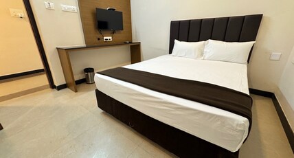 Nandha Grande Elite Room Type - Standard Non AC