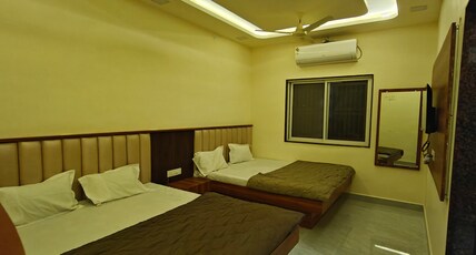 Hotel Prayag Room Type - Room 104