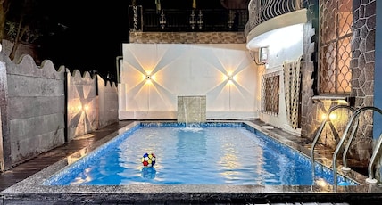 Tranquil 3Bhk with Artificial Cricket Lawn Area Room Type - Tranquil 3Bhk with Artificial Cricket Lawn Area