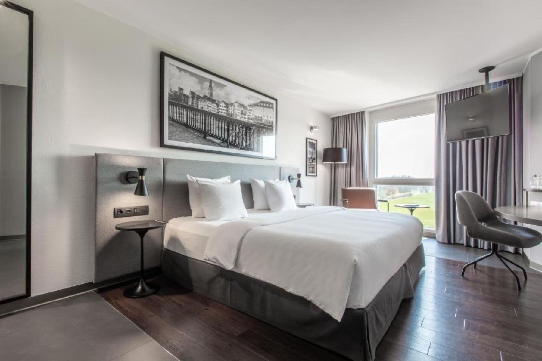 Radisson Hotel Zurich Airport - Tap to explore photos