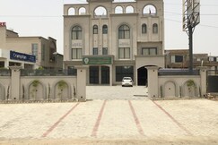 99MILESTONEE HOTEL SIRSA