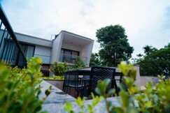 Address of Iris Highes Villas