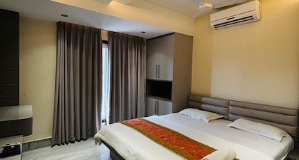 Hotel Park Heaven Room Type - AC DELUXE Hotel Park Heaven Room Type - AC DELUXE