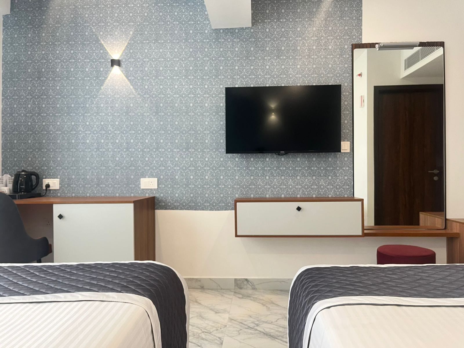 Sabu's Grand Royale Hotel - Tap to explore photos