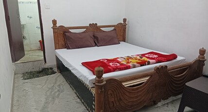 Comfi Stay Hotel Room Type - Deluxe Double AC Room